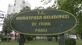 Muratpaşa Belediye Başkanı Ümit Uysal, Deniz Gezmiş, Yusuf Aslan ve Hüseyin İnan'ın idam edilmelerinin 51'inci yılında anma töreni düzenledi