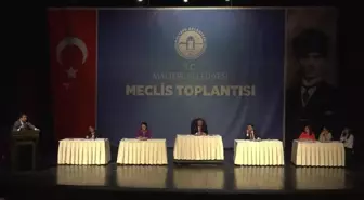 Maltepe Belediye Meclisi'nde Gergin Anlar