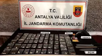 Antalya'da uyuşturucu operasyonu: 2 gözaltı