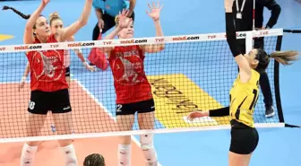 Sultanlar Ligi: Vakıfbank: 3 THY: 1