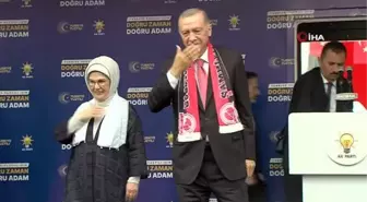 Cumhurbaşkanı Erdoğan: 'Pazar günü ya kendi kaynaklarıyla büyüyen bağımsız bir Türkiye diyeceğiz ya da Londra tefecilerinden emir alan aciz bir...