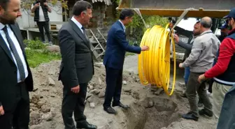 Posof'ta Doğalgaz İçin İlk Kazma Vuruldu