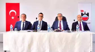 Diyarbakır Valisi Ali İhsan Su, Çüngüş ve Çermik'te muhtarlarla toplantı düzenledi