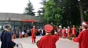 Bursa'da hemşirelere mehteran sürprizi