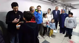 Cumhurbaşkanı Erdoğan Üsküdardaki Saffet Çebi Ortaokulunda oy kullandı
