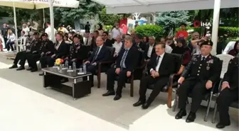 Temsili askerlik töreninde aileler gözyaşlarını tutamadı