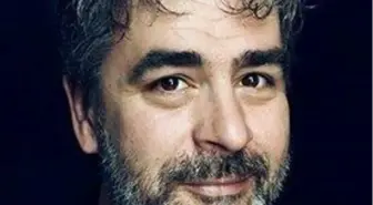 Die Welt gazetesi yazarı Deniz Yücel hakkında yakalama emri çıkarıldı