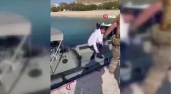 Mikonos Adası açıklarında göçmen botu battı: 3 ölü, 12 kayıp