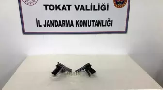 Kaçak Tabancalar Piyasaya Sürülmeden Jandarma Tarafından Yakalandı