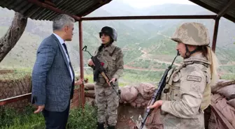 Erzincan Valisi Mehmet Makas, Üs Bölgesindeki Güvenlik Görevlilerini Ziyaret Etti