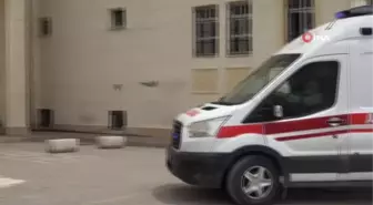 Ambulansla taşınan hastalar sandık başına gitti