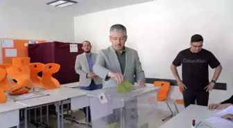 AK Parti Kayseri Milletvekili Şaban Çopuroğlu, oyunu kullandı