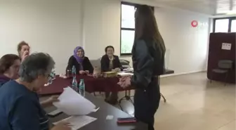 Ünlü oyuncu Alina Boz oyunu kullandı