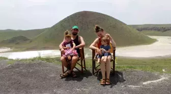 Hollandalı Aile Karavanlarıyla Dünya Turunda Konya'da Mola Verdi