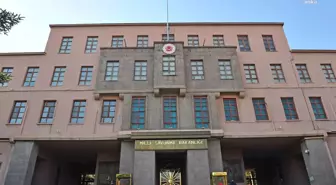 Türkiye, Kosova'ya bir komando taburu gönderiyor