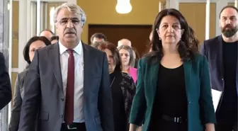 Pervin Buldan ve Mithat Sancar, HDP'de eş genel başkanlığa yeniden aday olmayacak