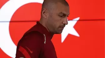 Burak Yılmaz futbolu bıraktı mı? Burak Yılmaz futbolu neden bıraktı? Burak Yılmaz kaç yaşında, hangi takımda?