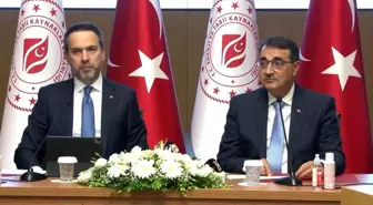 Alparslan Bayraktar Enerji ve Tabii Kaynaklar Bakanlığı görevini devraldı