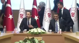 Enerji ve Tabii Kaynaklar Bakanlığında Devir Teslim Töreni