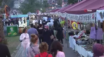 Yıldız Tilbe, Alanya Uluslararası Turizm ve Sanat Festivali'nde sahne aldı