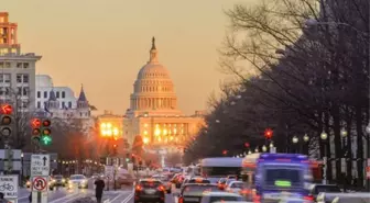 ABD'nin başkenti Washington DC'de uçuşa yasak bölgeyi ihlal eden uçağın pilotu baygın çıktı