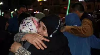 Rize'de Hacı Adayları Sevinç Gözyaşları İçerisinde Uğurlandı