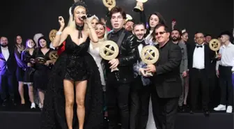 X Turkey Awards ödülleri sahiplerini buldu! Depremzedeler için yapılanlar alkış topladı
