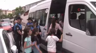 Polisler Minikleri Lunaparka Götürdü
