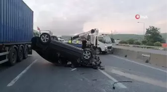 Bariyere çarpıp takla atan otomobil karşı şeride geçti: Sürücünün burnu bile kanamadı