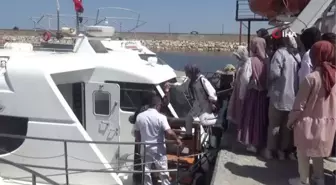 Tuşba Belediyesi, YKS'ye girecek öğrencilere moral gezisi düzenledi