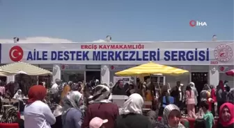Erciş'te Kadınlar Tarafından Hazırlanan Ürünlerin Yıl Sonu Sergisi