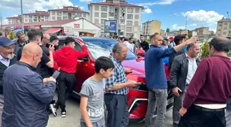 Türkiye'nin yerli otomobili Togg'un ilk teslimatı Erzurum'da yapıldı