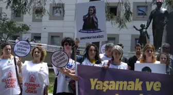 Sağlık Çalışanları, Dr. Melek Bağce'nin Öldürülmesini Protesto Etti