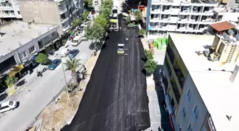 Kuşadası Belediyesi, Davutlar Mahallesi'nde yol yapım ve yenileme çalışmalarını sürdürüyor