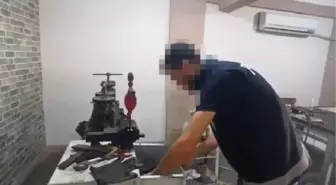 Şanlıurfa'da Kaçak Atölyelerde Sahte Altın Üreten 11 Şüpheli Yakalandı