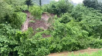 Trabzon'da Sağanak Yağış Sonrası Heyelan Meydana Geldi