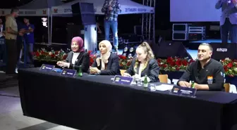 Zeytinburnu Belediyesi Geleneksel Tıp Festivali'nde Yemek Yarışması Düzenlendi