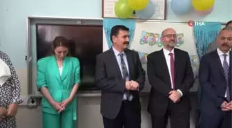 Burdur'da 43 bin 863 öğrenci karne heyecanı yaşadı