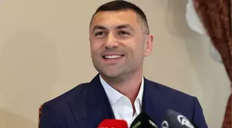 Futbolculuk kariyerini noktalayan Burak Yılmaz, Beşiktaş'a imzayı atıyor! Bambaşka bir görevi olacak