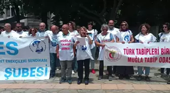 Muğla'da Sağlıkçılar, Doktor Melek Bağce'nin Öldürülmesini Protesto Etti