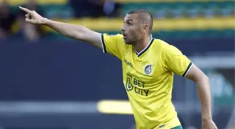 Burak Yılmaz, Beşiktaş'ta Şenol Güneş'in yanında yardımcı antrenör olarak görev alacak