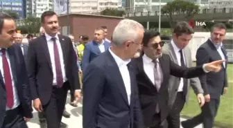 Bakan Uraloğlu: 'Maalesef İstanbul'dan yerel yönetimin proje üretimi ve yatırım konusunda çok yavaş ve eksik kaldığını görüyoruz'