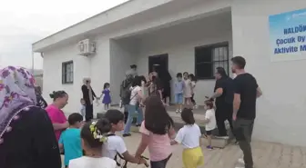 Bornova Belediyesi Çocuk Oyun ve Aktivite Merkezi'nden minikler karne heyecanı yaşadı