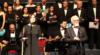 Medicana Türk Halk Müziği Korosu, Aşık Veysel Yılı etkinlikleri kapsamında konser verdi