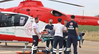 Düşerek yaralanan hastaya ambulans helikopterle müdahale edildi