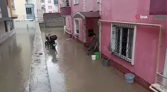 Tokat'ta Sağanak Sonrası Ev ve İşyerlerini Su Bastı