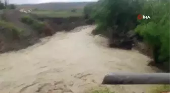 Haymana'da sağanak yağış sonrası sel