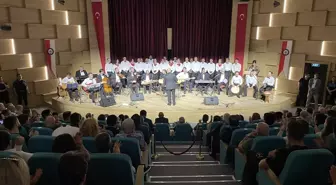 İzmir'de Polis Korosu İlk Konserini Verdi