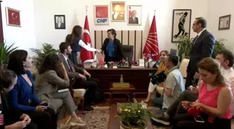 Burcu Köksal'dan 'Akın Gürlek' Tepkisi: 'Akp'de Değişen Bir Şey Yok, Eski Tas, Eski Hamam Devam Ediyor, Hatta Ülkeyi Daha da Kötüye Götürüyorlar'