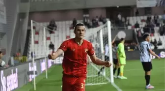 Göztepe'de Atınç Nukan bir sene daha kalacak